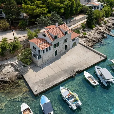 Будинок відпочинку Olive Sea House Мілна